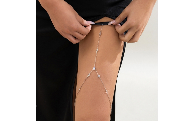 Thigh Chain Jewelry Thigh Jewelry for Women Sexy Leg Chain Layered Pendant Boho Summer Jewelry for Beach Holiday Body Chains