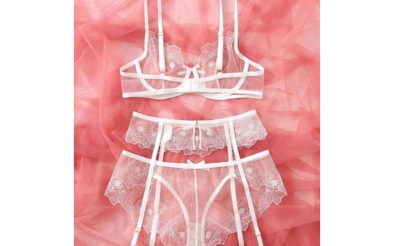 Sex Clothes  for Women Revealing Plus Size Lingerie Set with Garter Belts Sexy Bra and Panty Set Lace Teddy Bodysuit